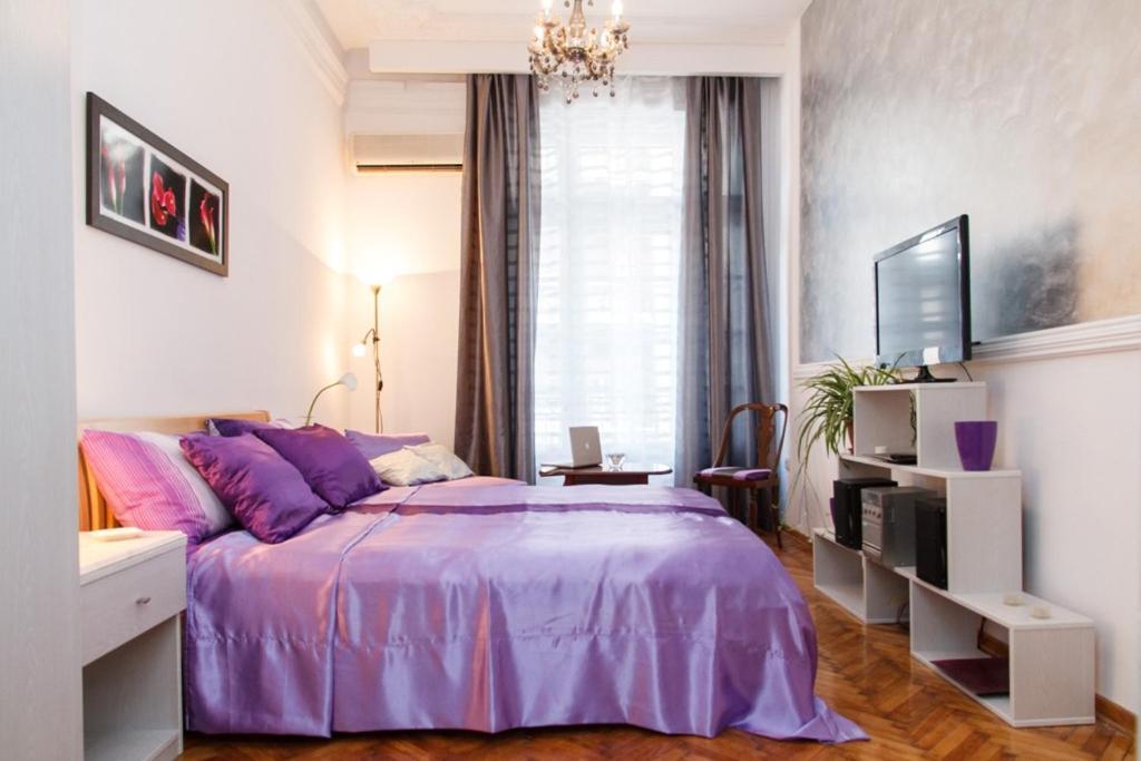 City Center Apartment With Balcony Belgrad Exteriör bild